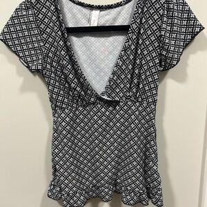 Black and White patterned Blouse